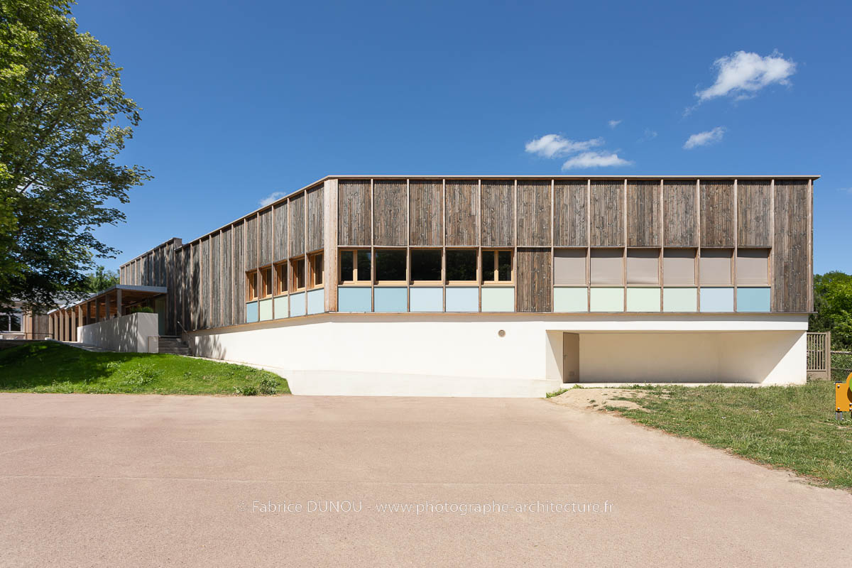 Phase 2 de l'extension et modification de l'école du Plessis-Luzarches (95) par EA+LLA. Le Plessis-Luzarches le 01/06/2022. Photo : Fabrice Dunou