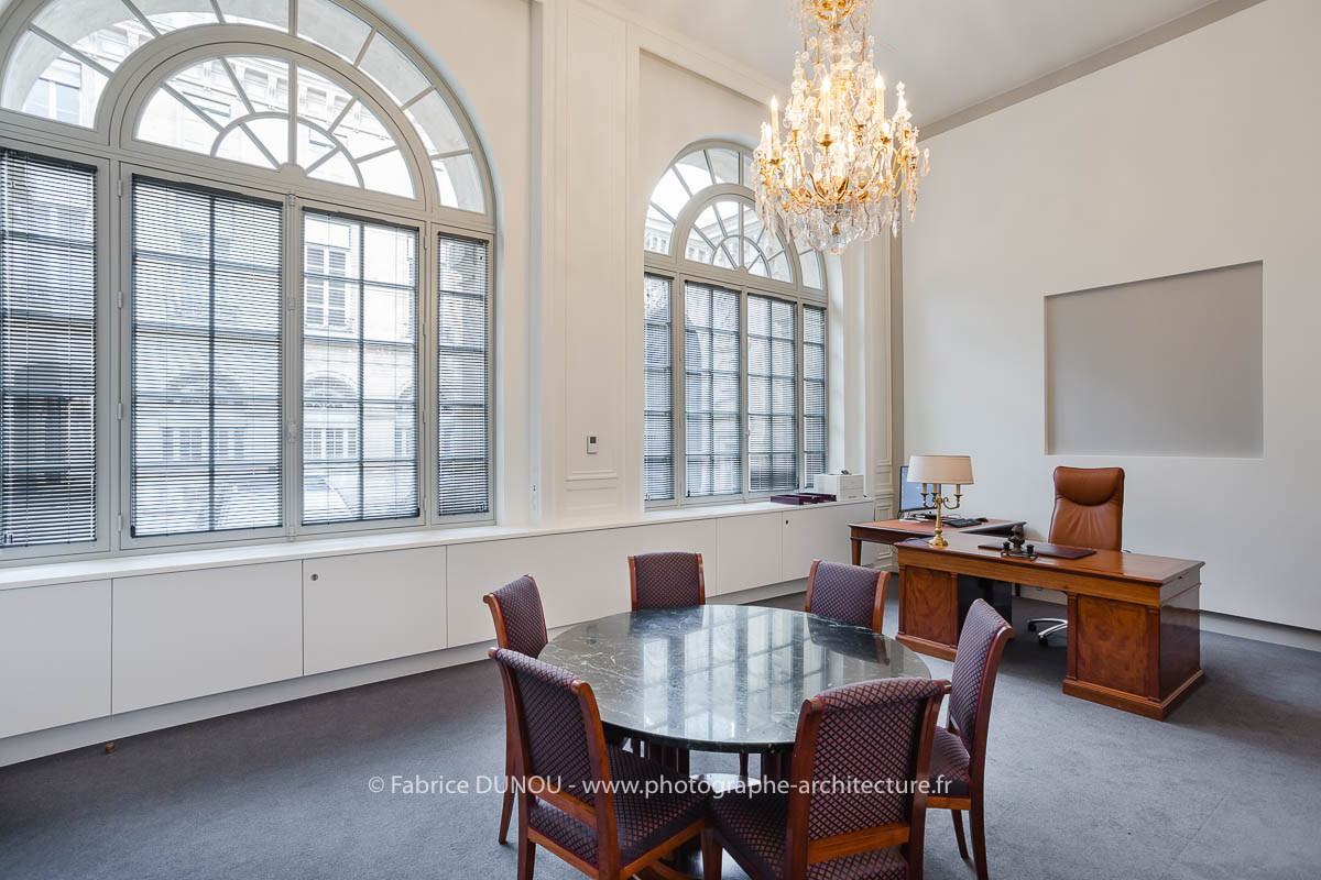 Réhabilitation et aménagement d'espaces à la Banque de France. Photos Fabrice DUNOU, photographe d'architecture et d'intérieur.