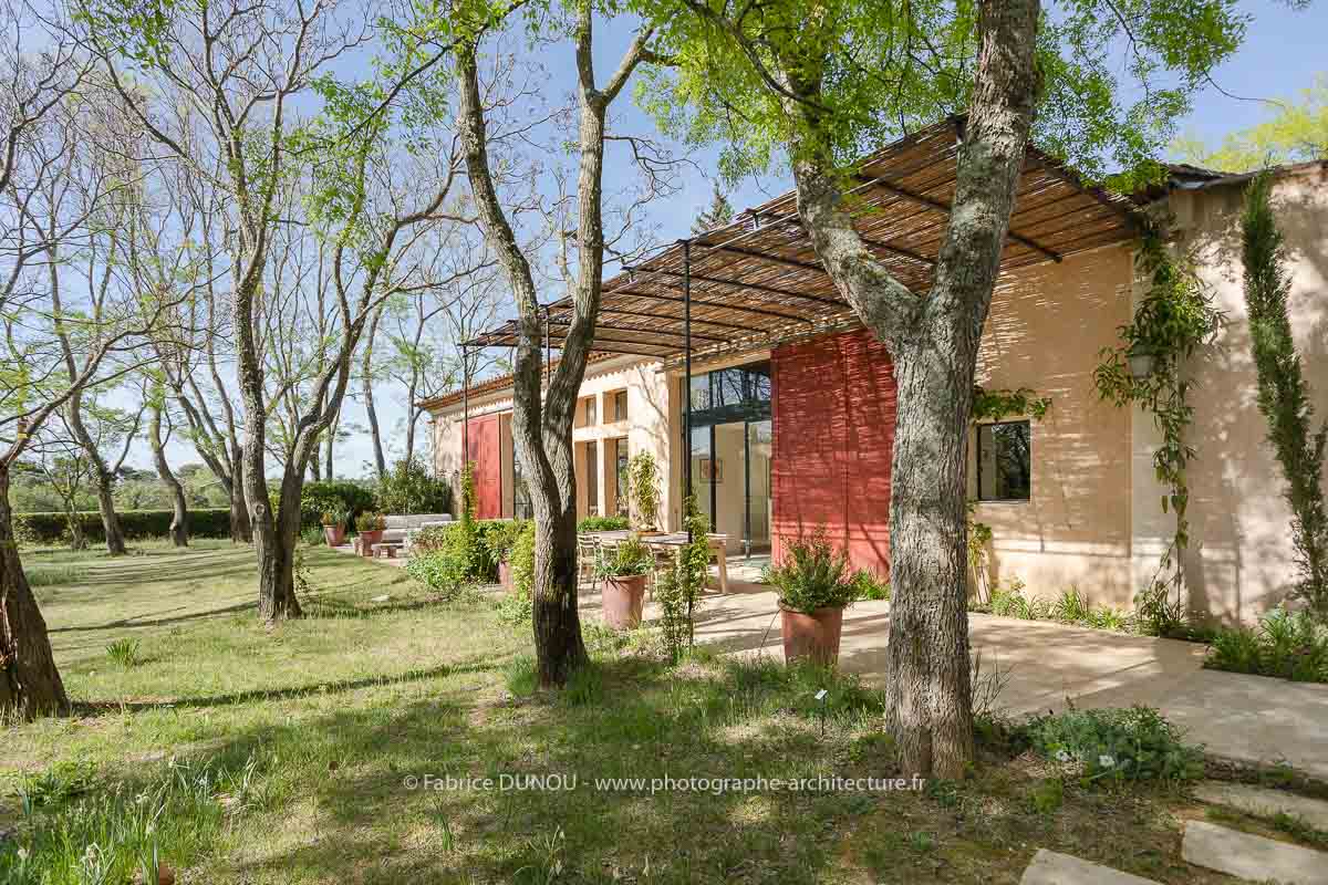 Réhabilitation d'une demeure près d'Aix en Provence par MA3 architecture. Photo Fabrice DUNOU photographe d'architecture et d'intérieur.