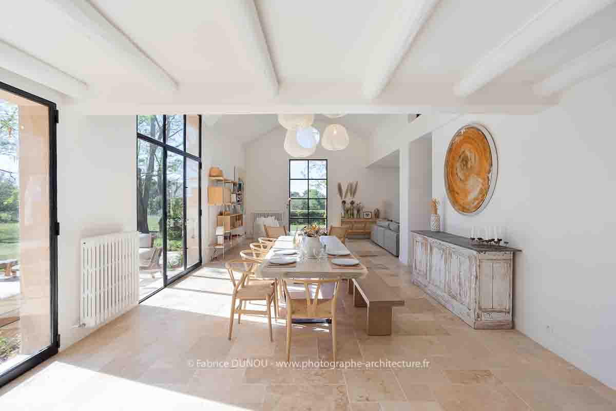 Réhabilitation d'une demeure près d'Aix en Provence par MA3 architecture. Photo Fabrice DUNOU photographe d'architecture et d'intérieur.