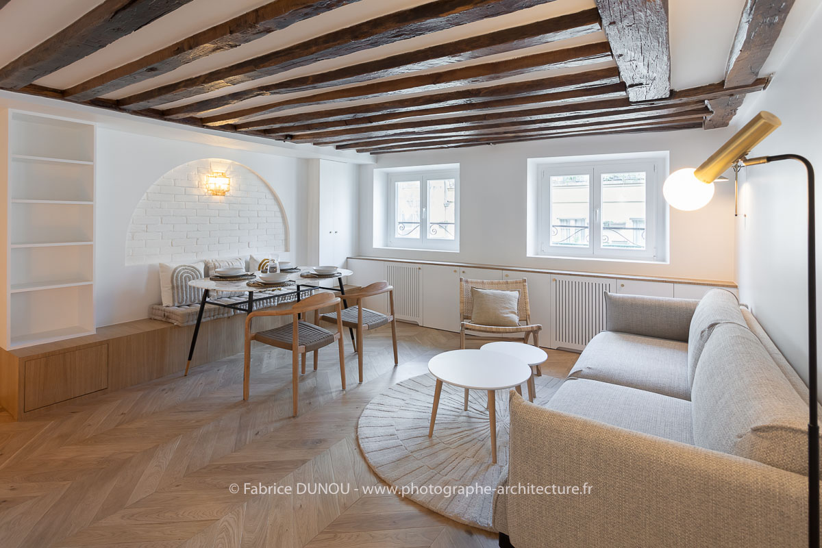 Réhabilitation d'un appartement de 75 m2 à Paris par l'agence d'architecture MA3. Photo Fabrice Dunou, photographe d’architecture intérieure et extérieure.